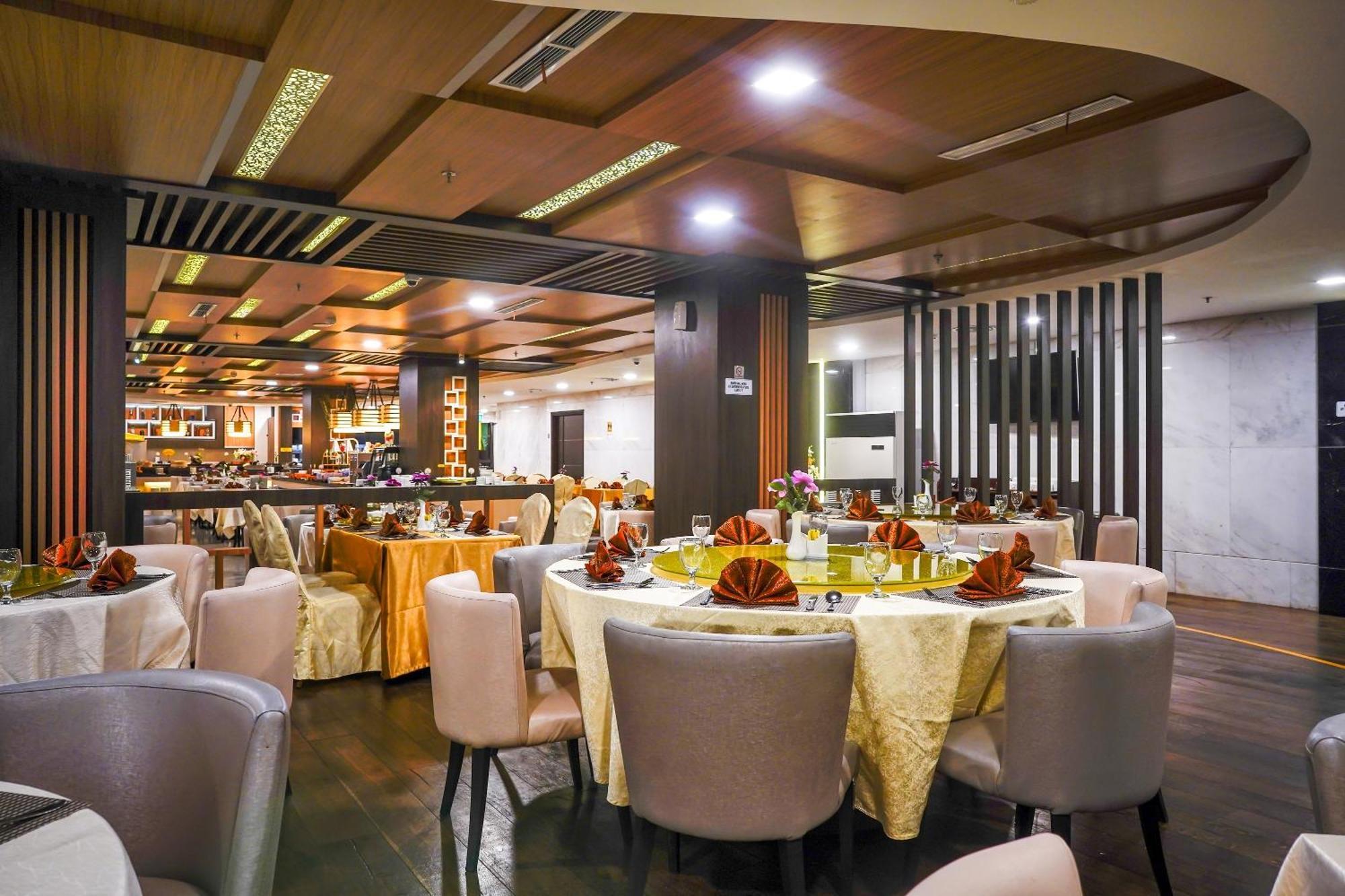 Nagoya Hill Hotel Batam Exterior foto