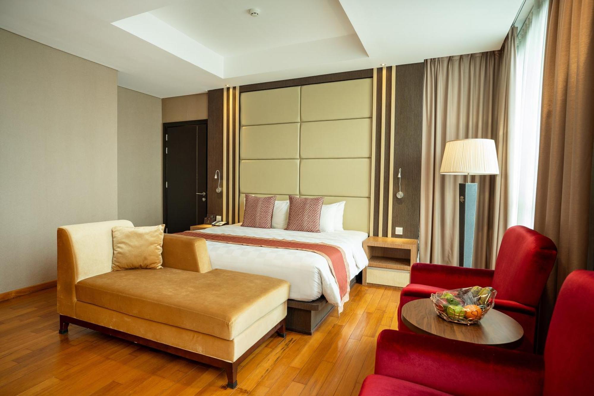 Nagoya Hill Hotel Batam Exterior foto