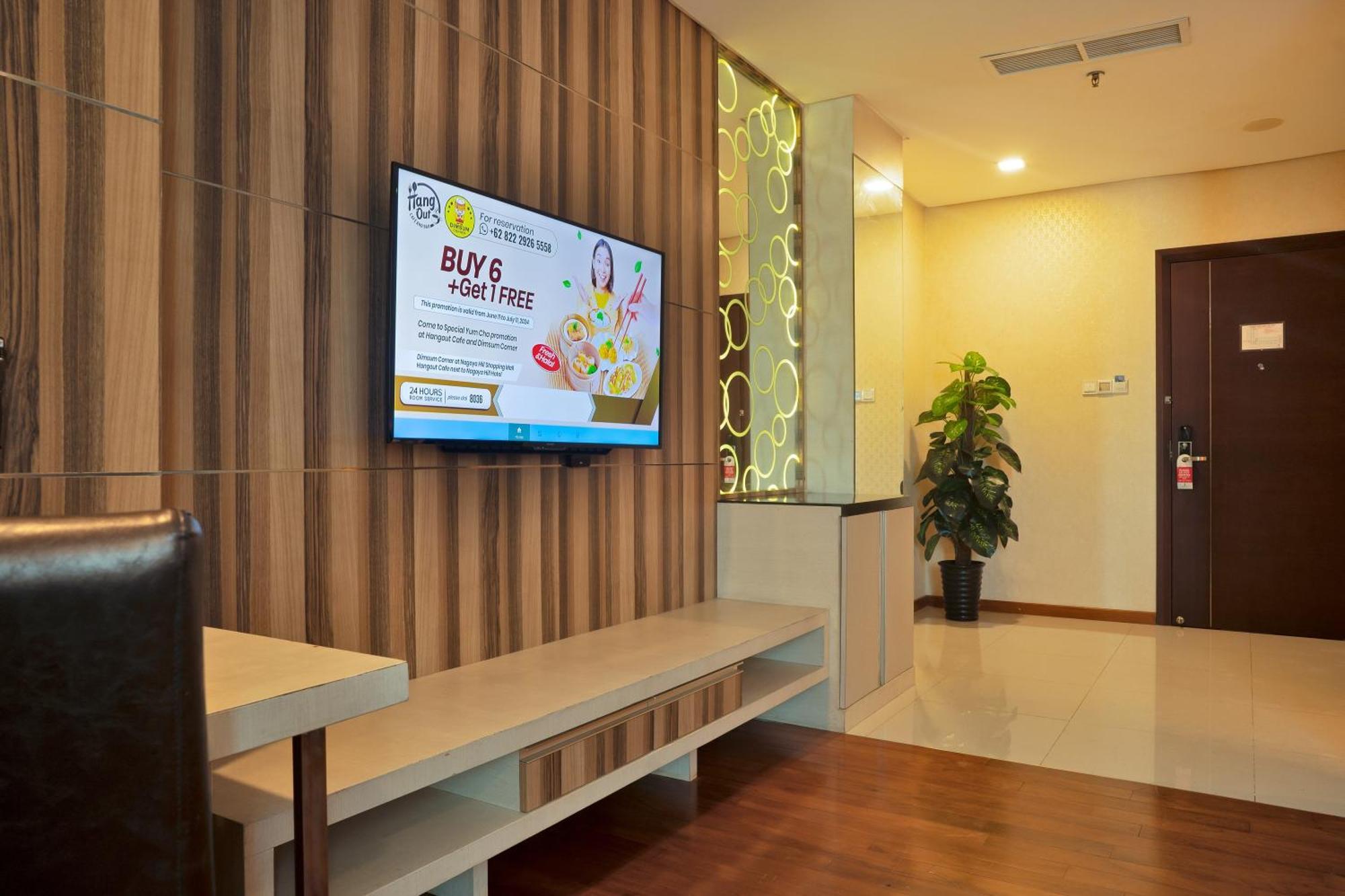 Nagoya Hill Hotel Batam Exterior foto