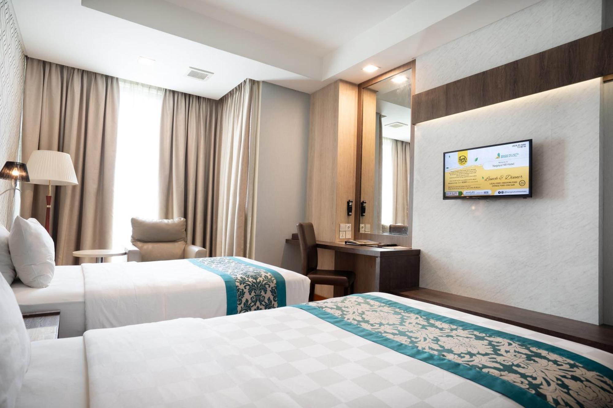 Nagoya Hill Hotel Batam Exterior foto